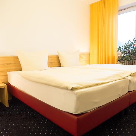 Pension Constantin Erding Exteriör bild