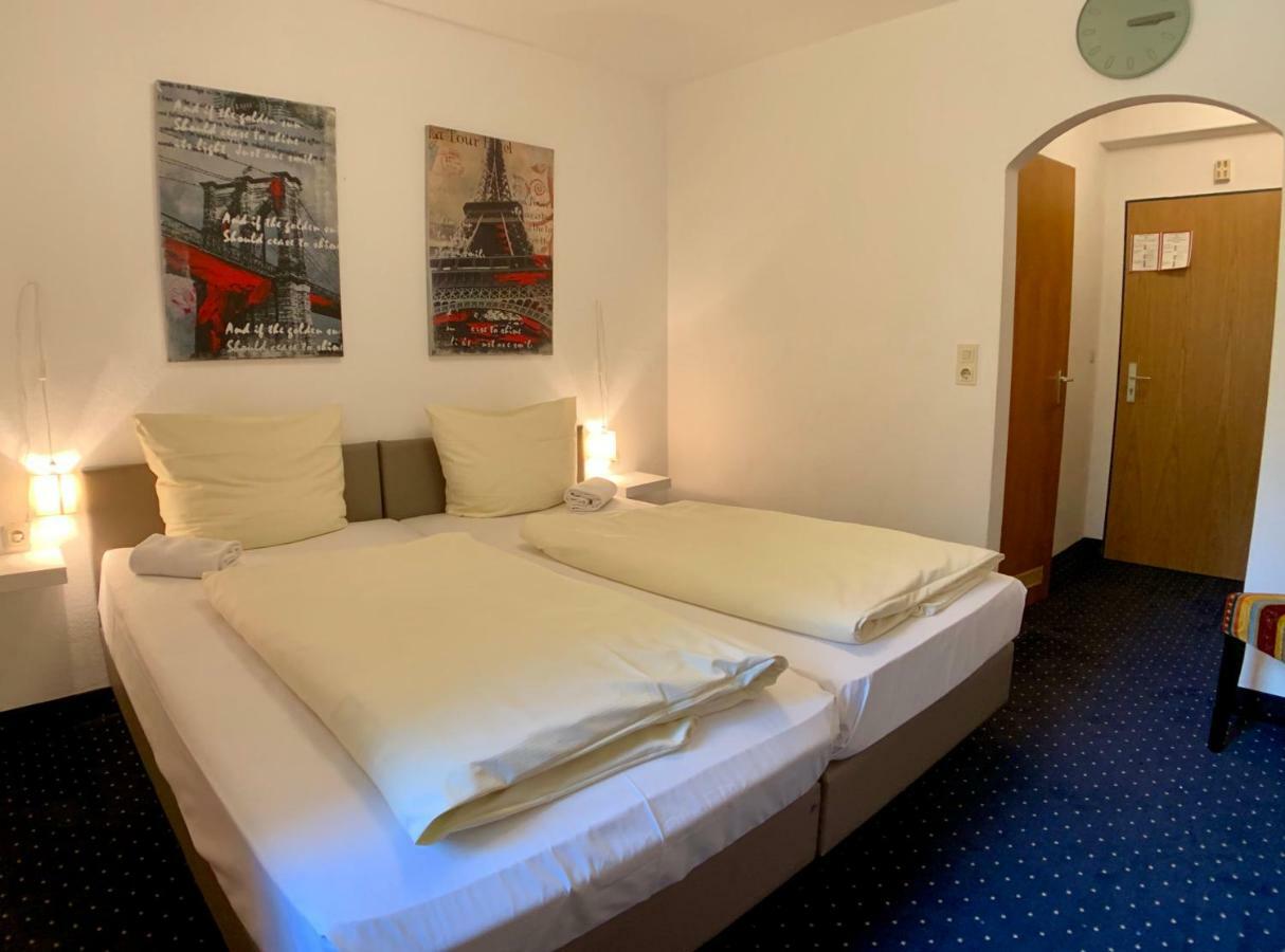 Pension Constantin Erding Exteriör bild